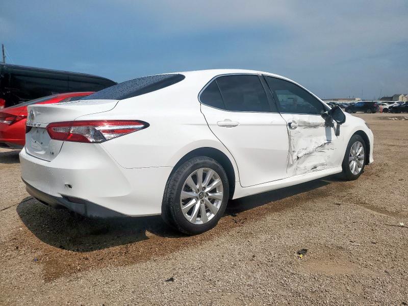 2018 TOYOTA CAMRY L - 4T1B11HK1JU615793