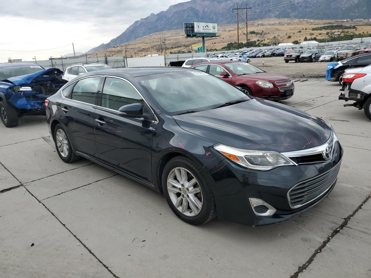 Lot #3308649491 2015 TOYOTA AVALON XLE