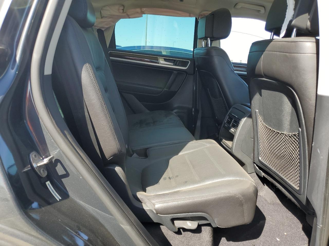 VOLKSWAGEN TOUAREG SPORT