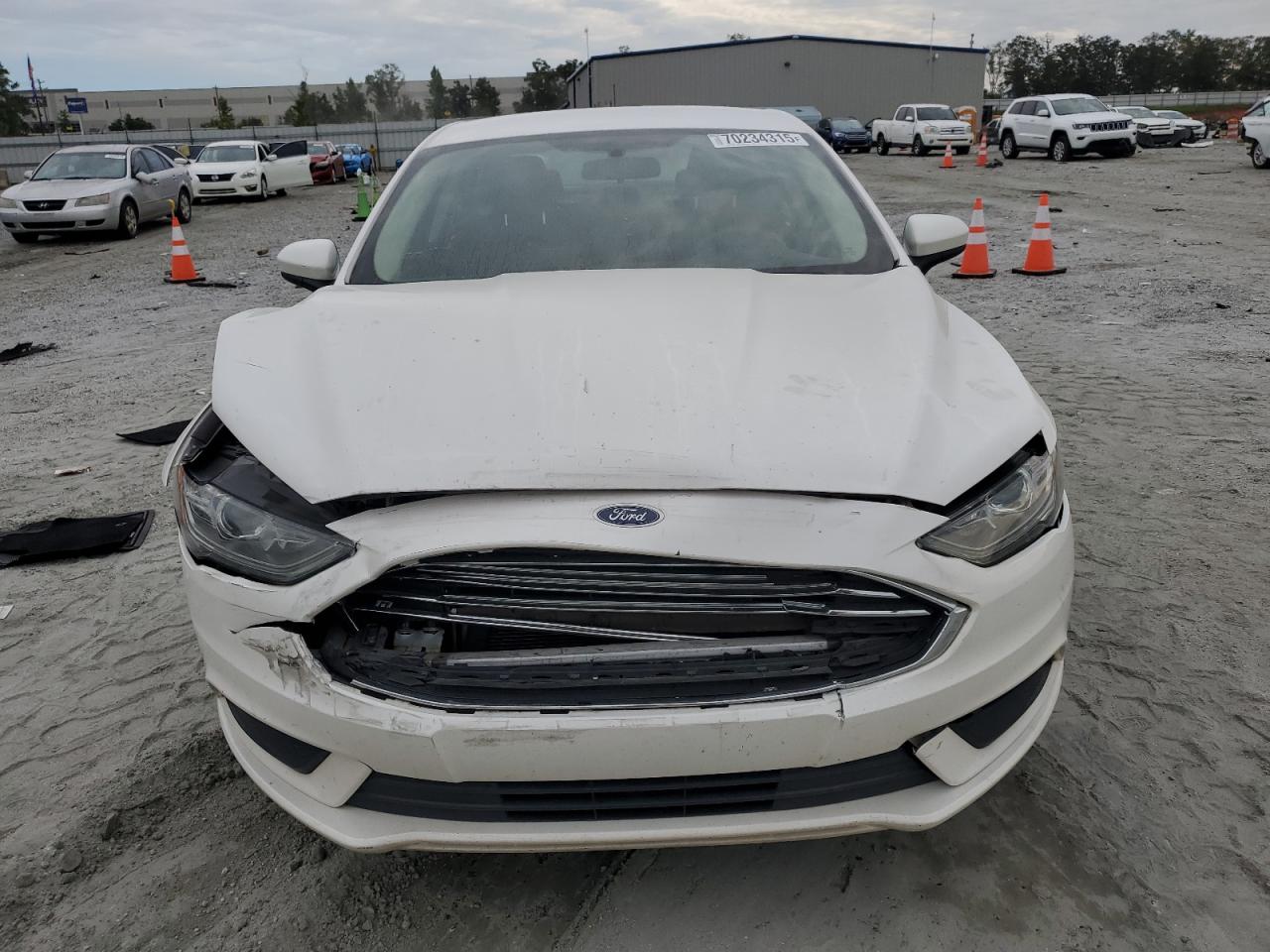 FORD FUSION SE