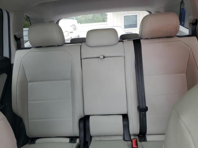 2018 VOLKSWAGEN TIGUAN SE 3VV3B7AX5JM047715