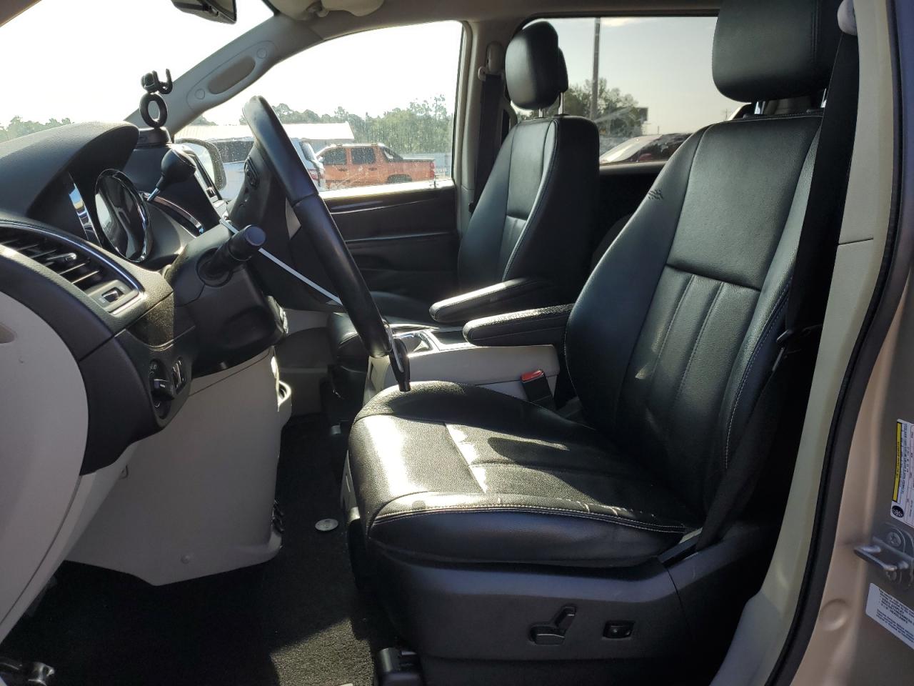 CHRYSLER TOWN & COUNTRY TOURING