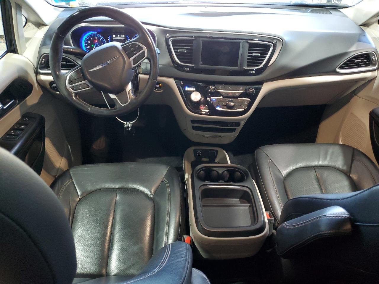 CHRYSLER PACIFICA TOURING L