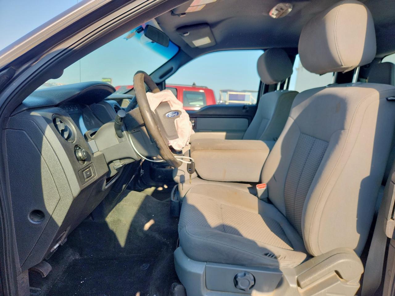 FORD F-150 SUPER CAB