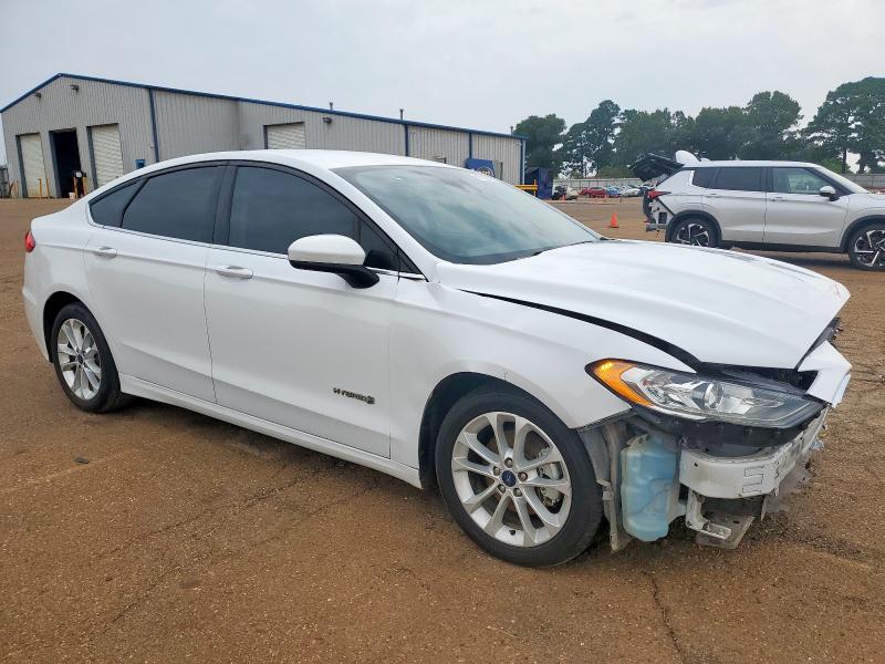 2019 FORD FUSION SE - 3FA6P0LU0KR137713