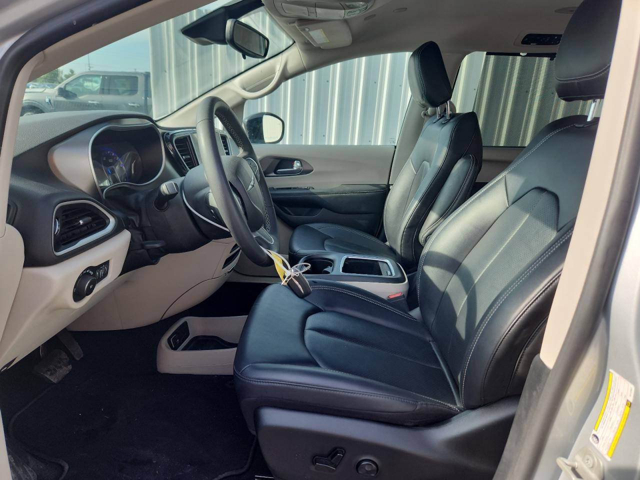 CHRYSLER PACIFICA TOURING L