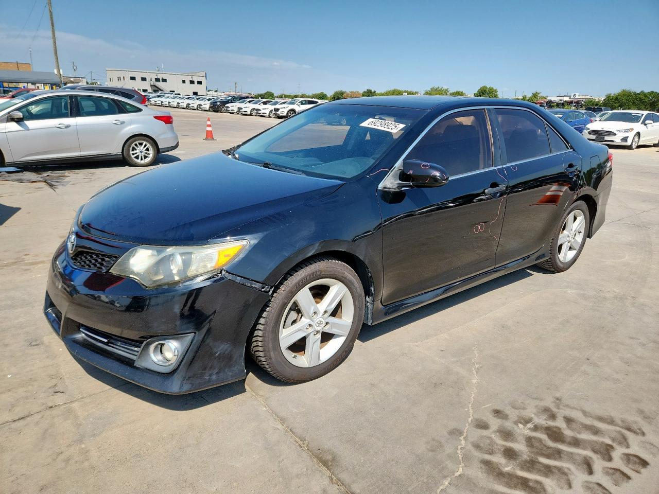 TOYOTA CAMRY BASE