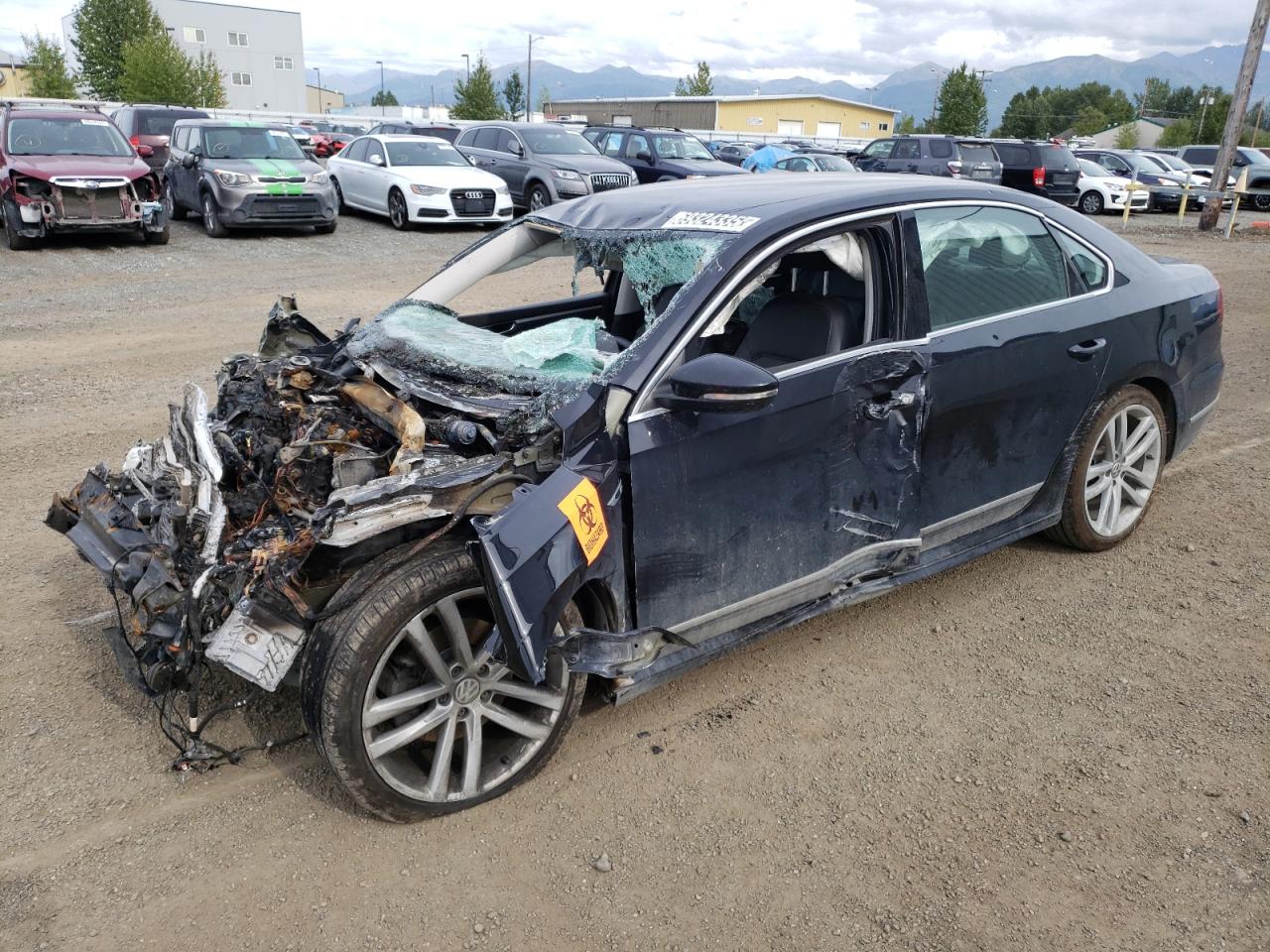 VOLKSWAGEN PASSAT R-LINE