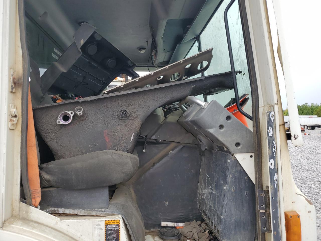 Lot #3257099228 2008 MACK 600 MRU600