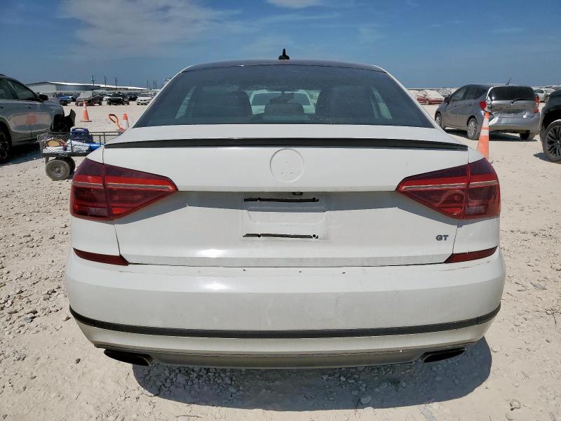 2018 VOLKSWAGEN PASSAT GT 1VWJM7A30JC034883