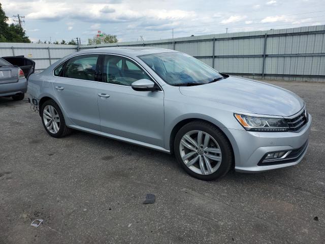 2018 VOLKSWAGEN PASSAT SE - 1VWBA7A30JC016655