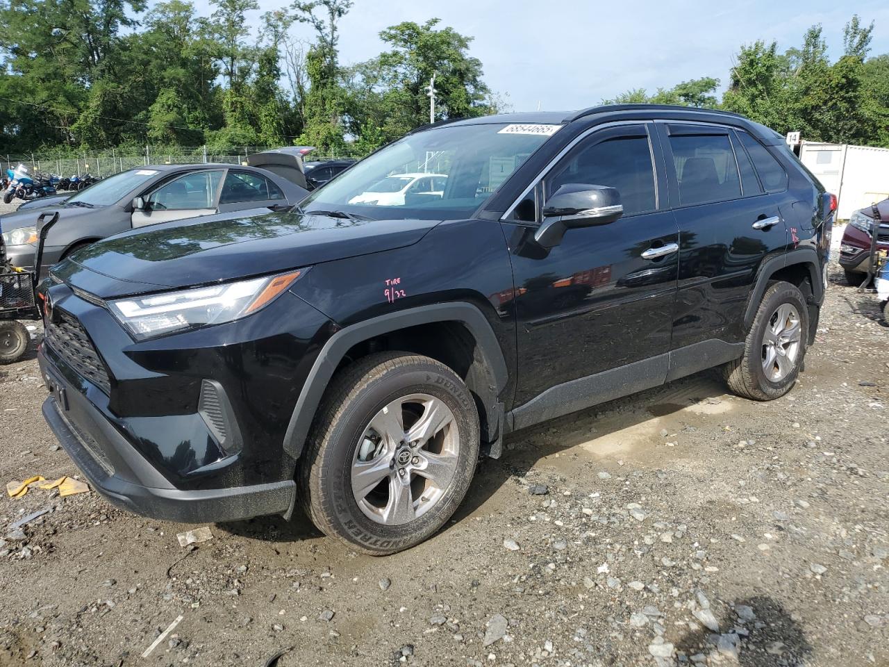 TOYOTA RAV4 XLE