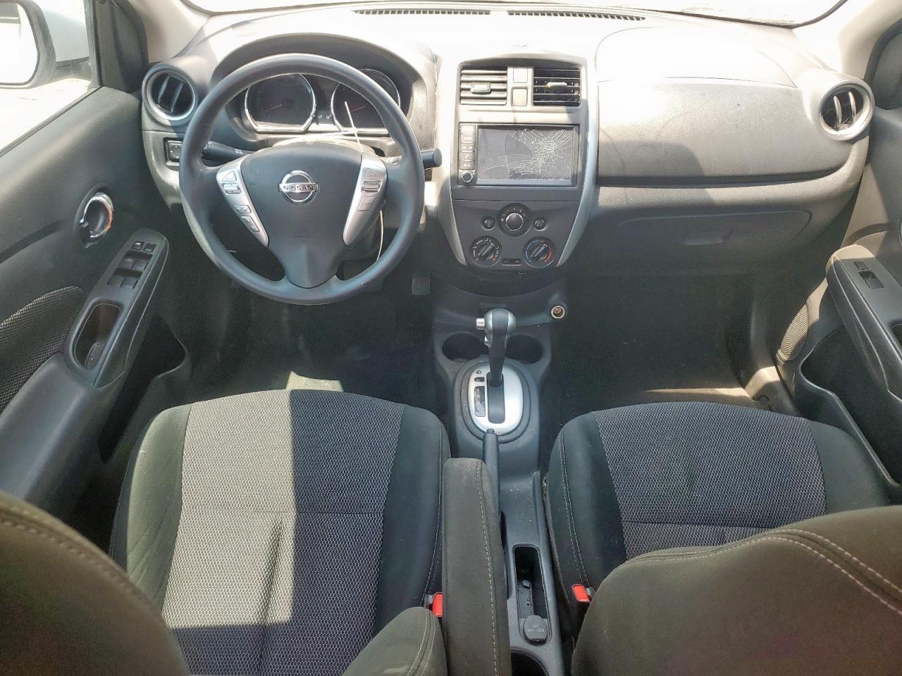 NISSAN VERSA S