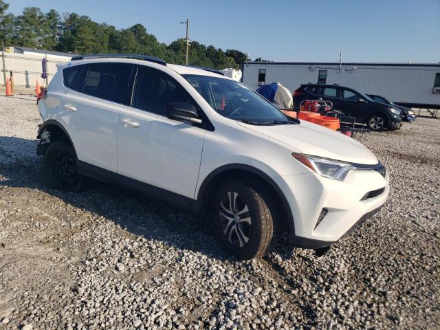 2018 TOYOTA RAV4 LE - JTMZFREV5JJ154004