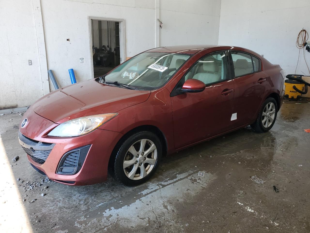 MAZDA 3 I