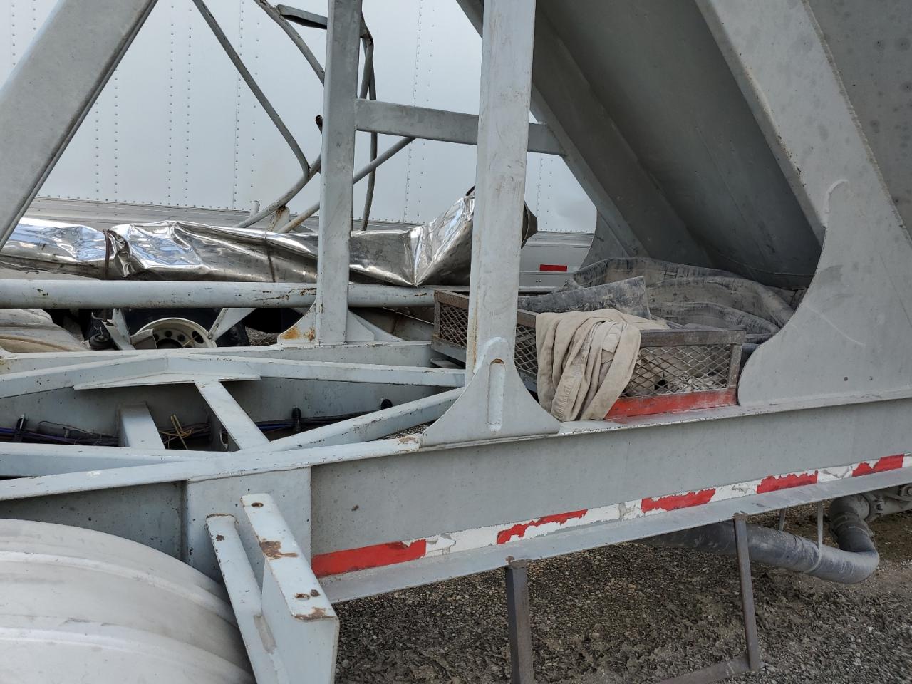 Lot #3269783758 2013 TRA UNKNOWN