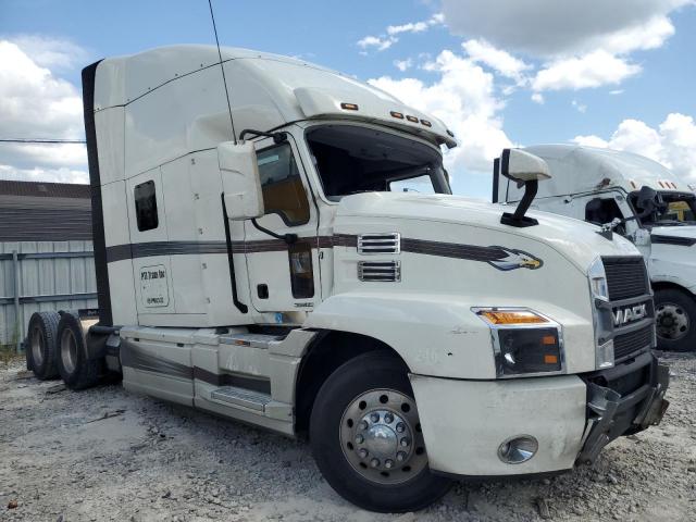 Global Auto Auctions: 2023 MACK ANTHEM