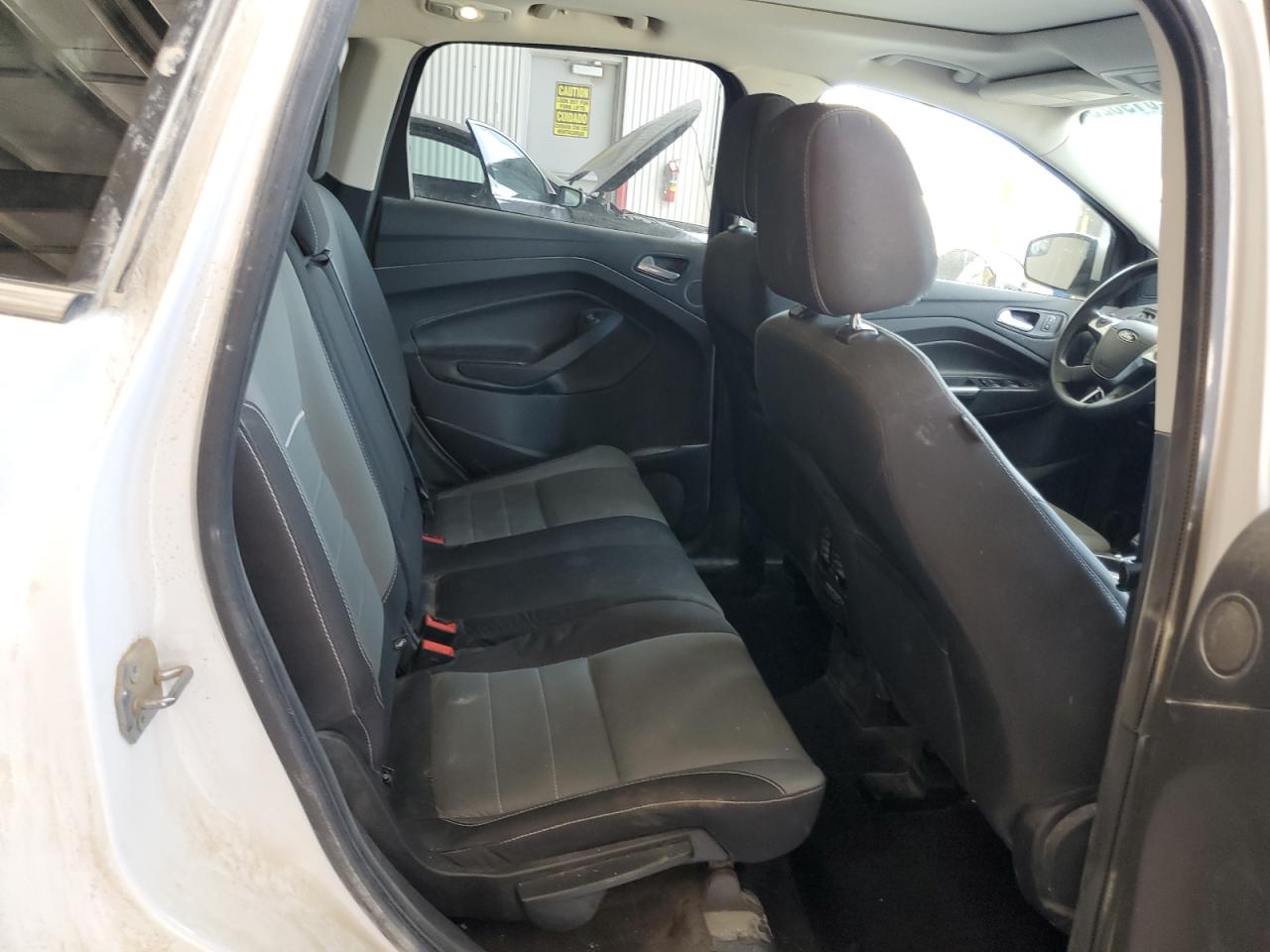 FORD ESCAPE SE