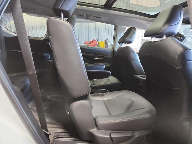2024 TOYOTA GRAND HIGH - 5TDACAB54RS016805