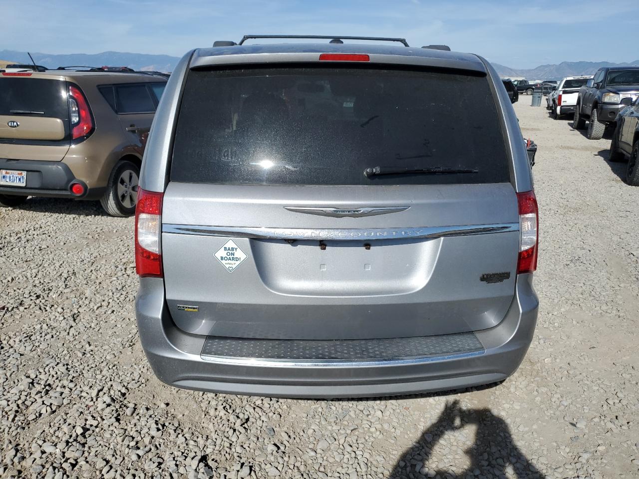 CHRYSLER TOWN & COUNTRY TOURING