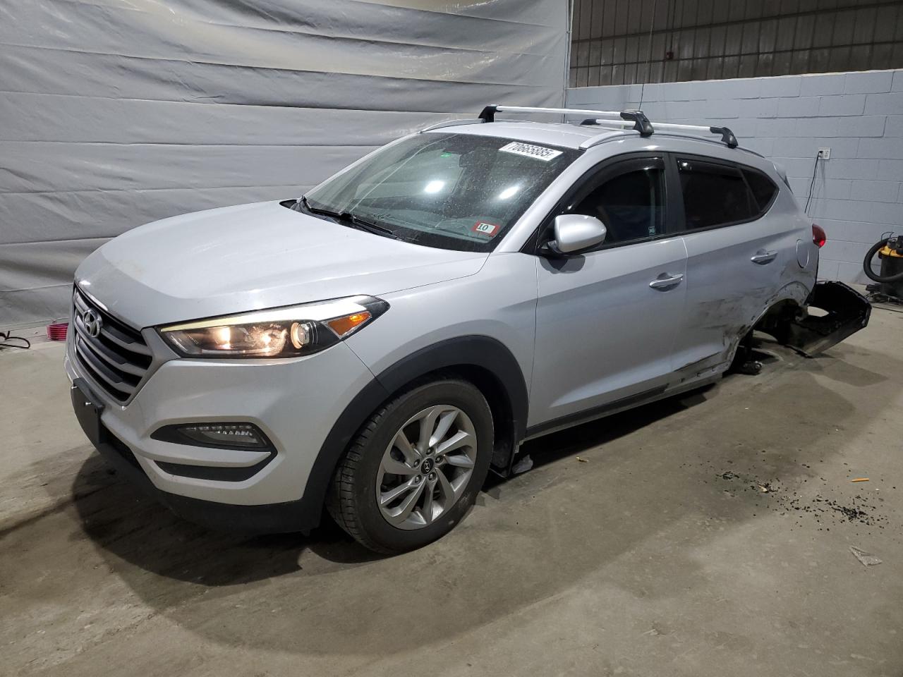  Salvage Hyundai TUCSON