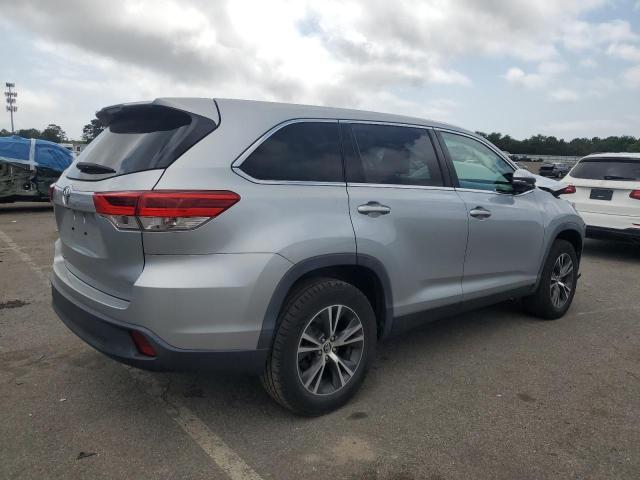 2019 TOYOTA HIGHLANDER LE 5TDZARFH2KS050940