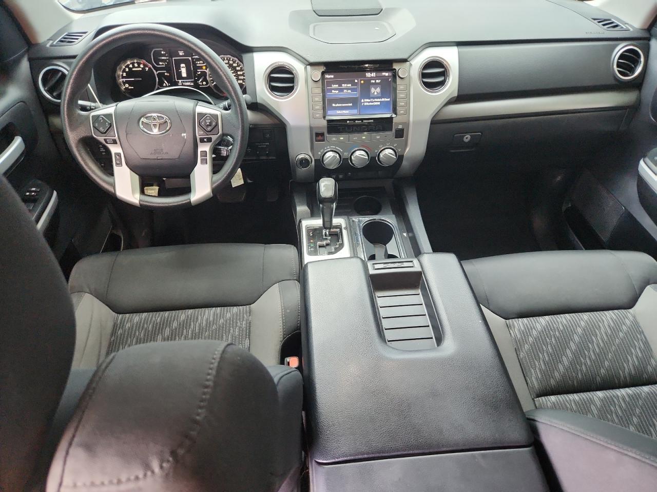 TOYOTA TUNDRA CREWMAX SR5