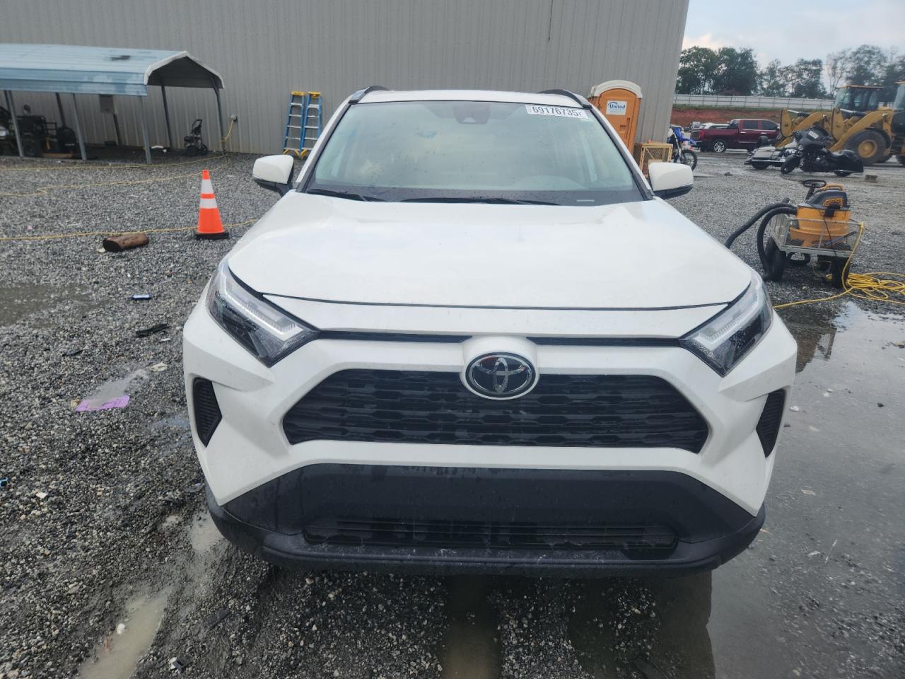 TOYOTA RAV4 XLE