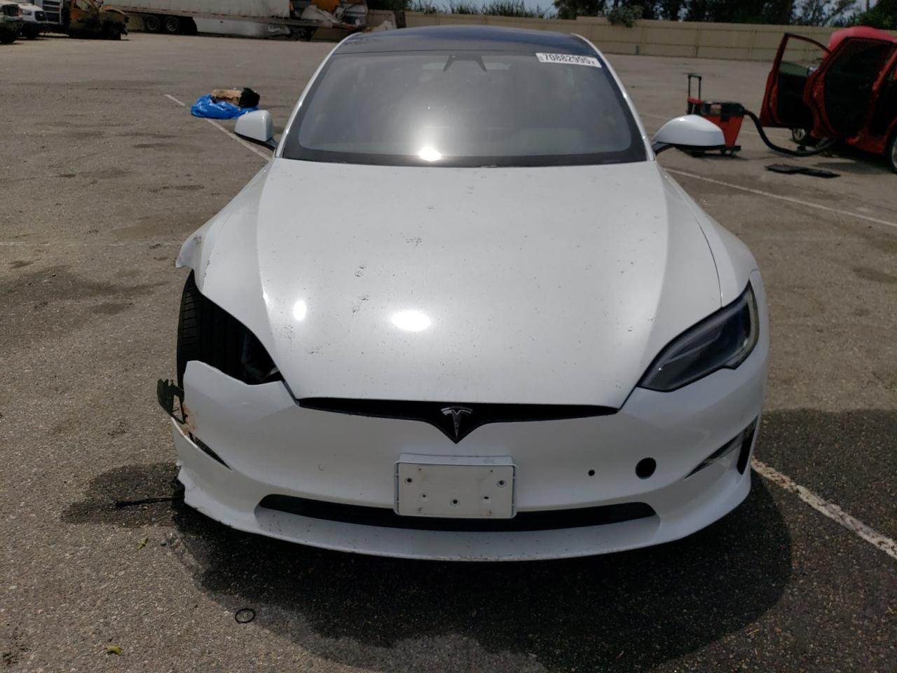 TESLA MODEL S