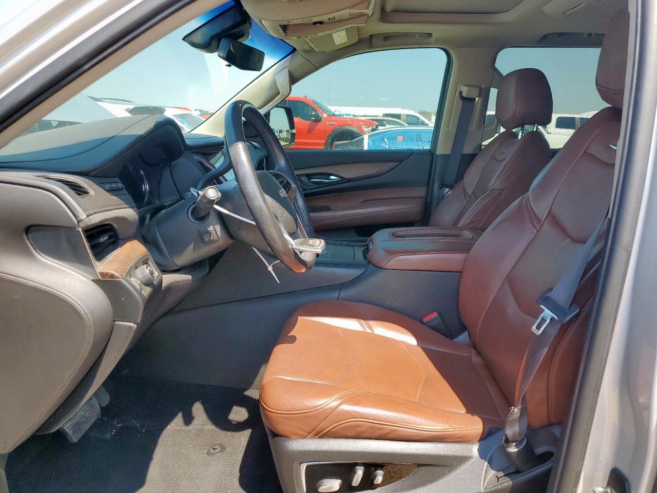 CADILLAC ESCALADE PREMIUM LUXURY