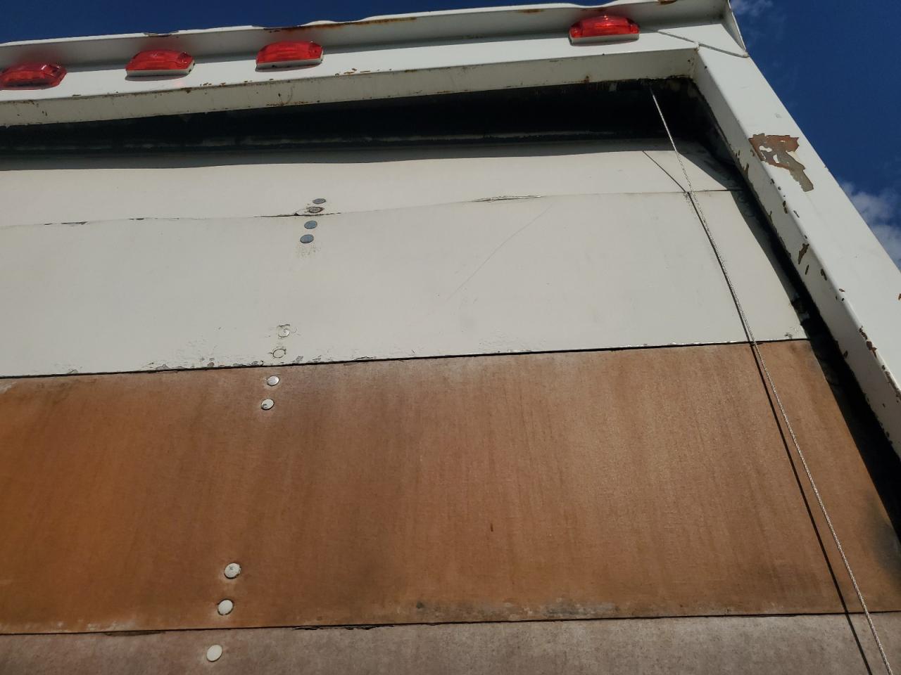 Lot #3290235219 2009 FREIGHTLINER M2 106 MED