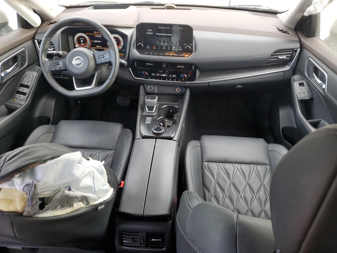 NISSAN ROGUE PLATINUM