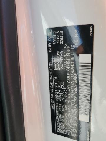2016 VOLVO XC90 T6 - YV4A22PK4G1017144