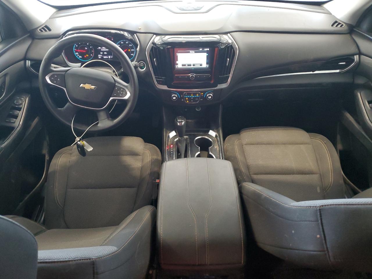 CHEVROLET TRAVERSE LS