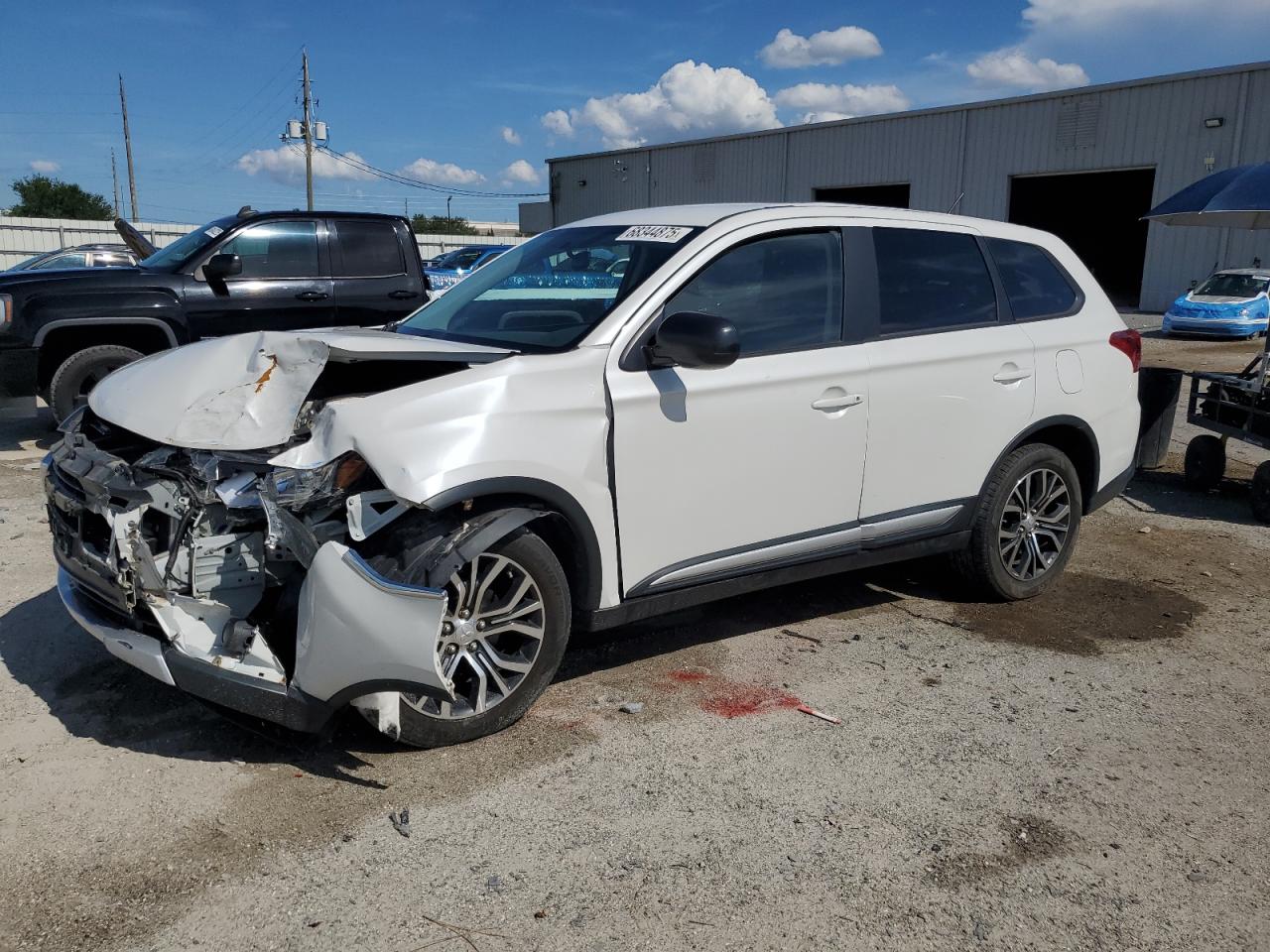MITSUBISHI OUTLANDER SE