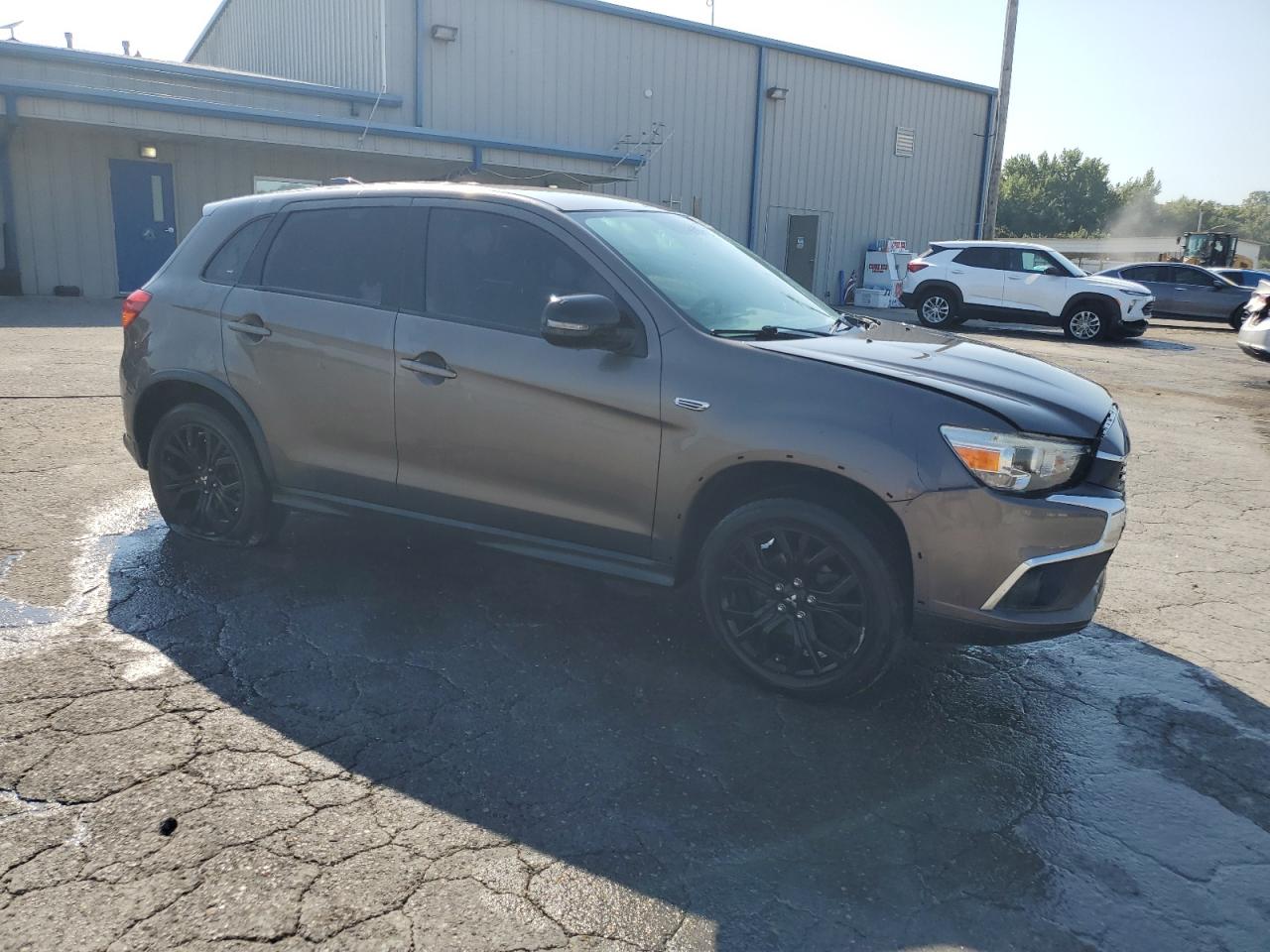 MITSUBISHI OUTLANDER ES