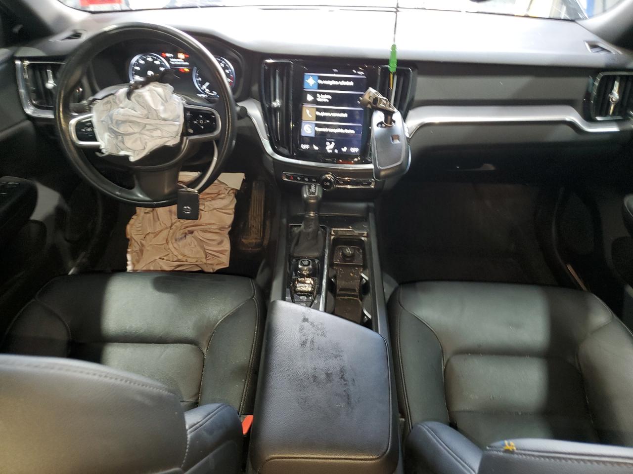 VOLVO S60 T6 MOMENTUM