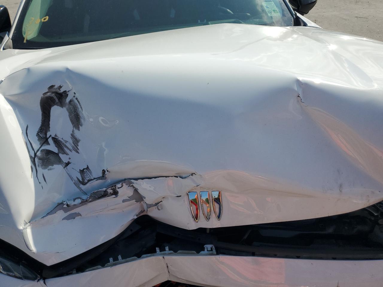 BUICK ENVISION ESSENCE