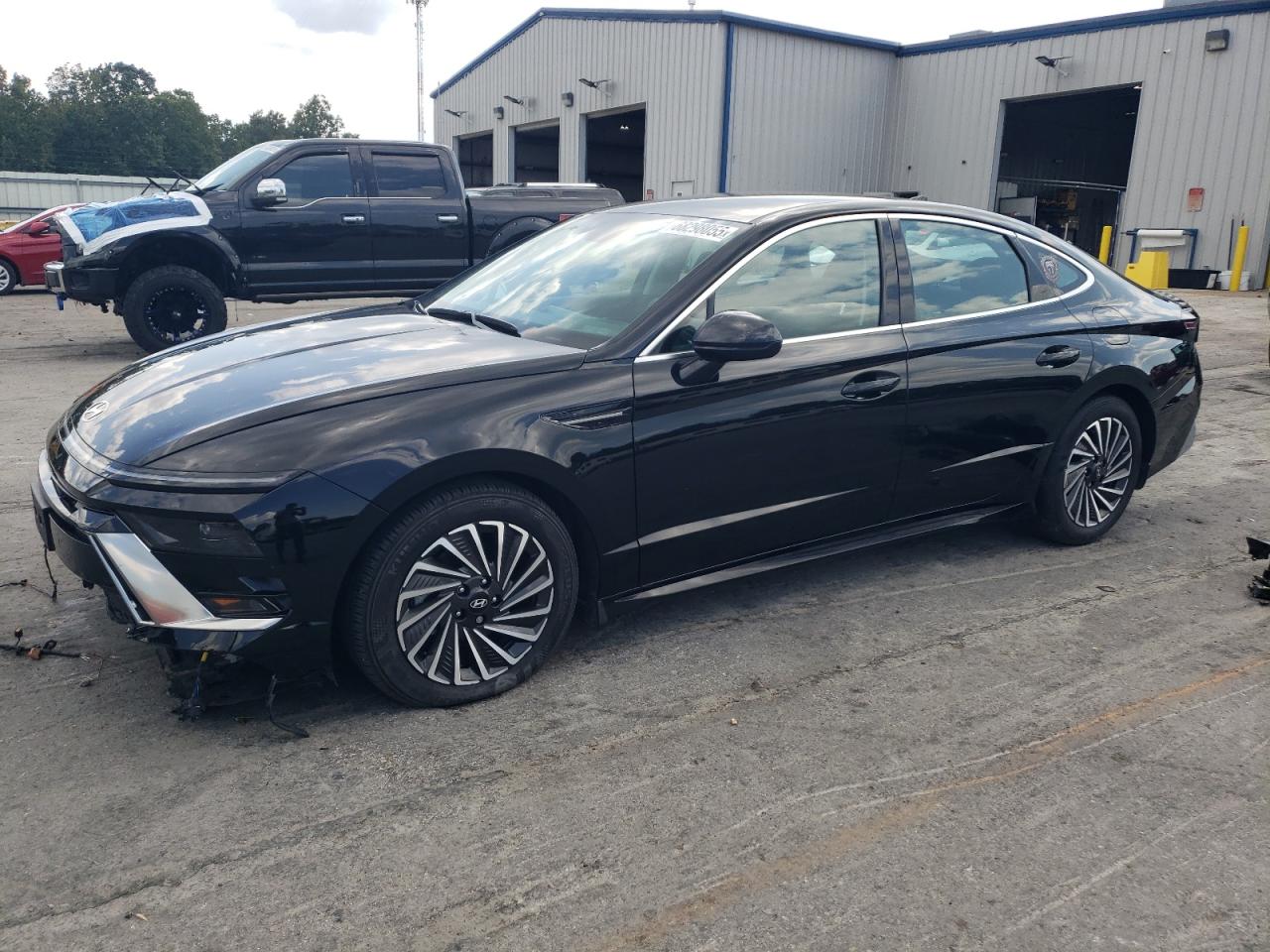 HYUNDAI SONATA HYBRID