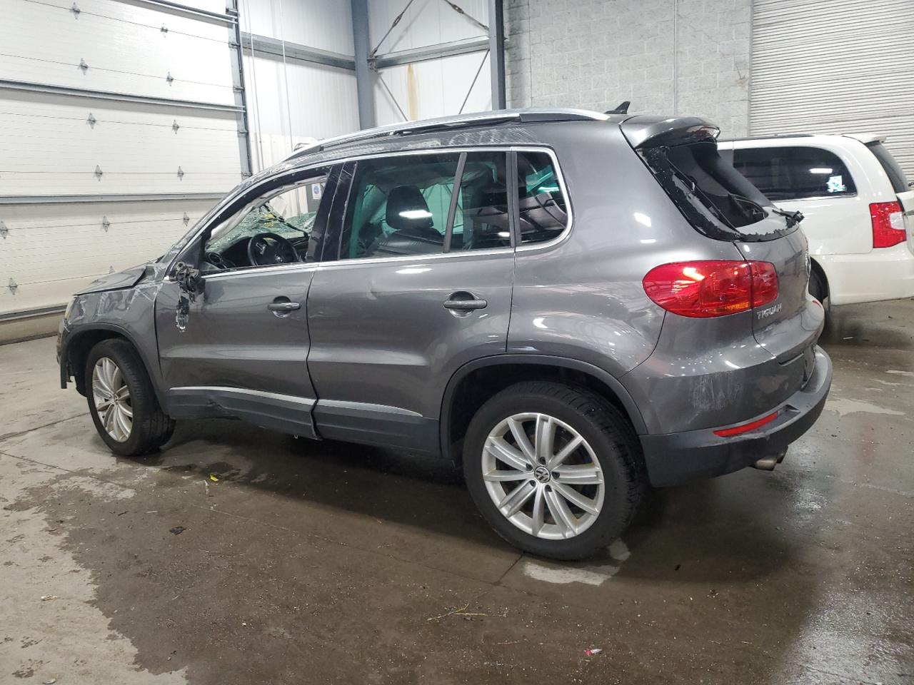 VOLKSWAGEN TIGUAN S