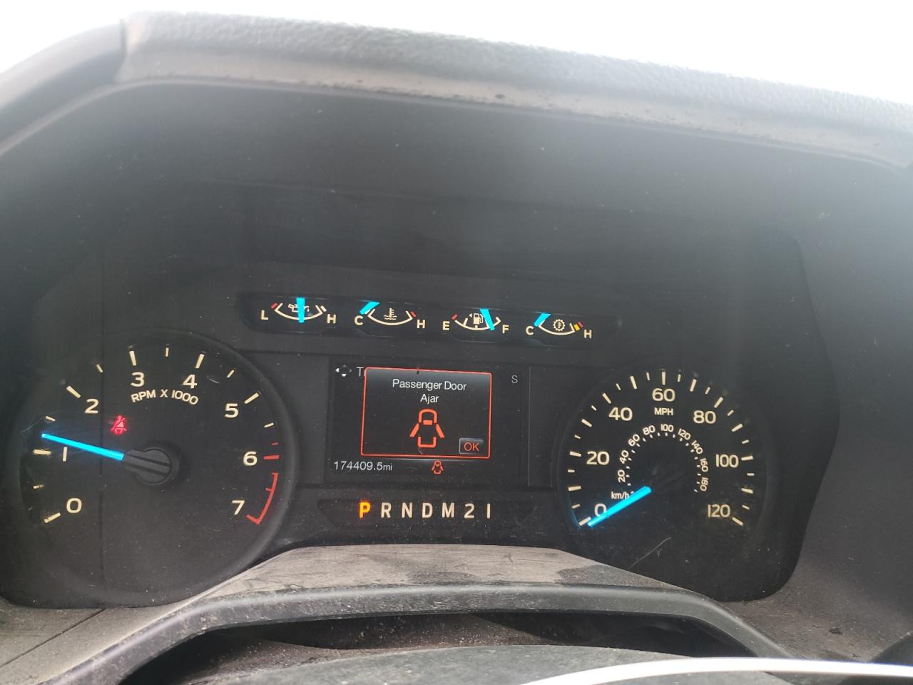 FORD F-150 SUPER CAB