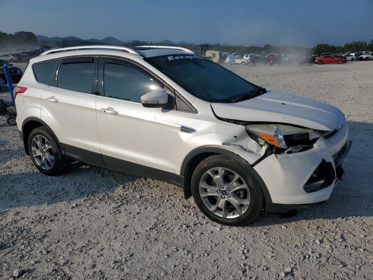 FORD ESCAPE TITANIUM