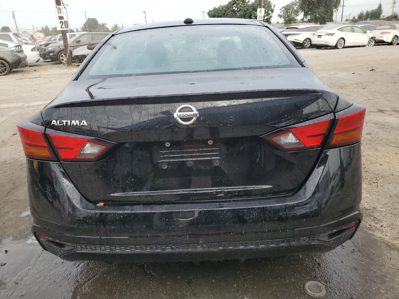 NISSAN ALTIMA S