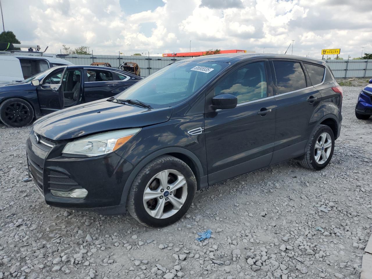 FORD ESCAPE SE