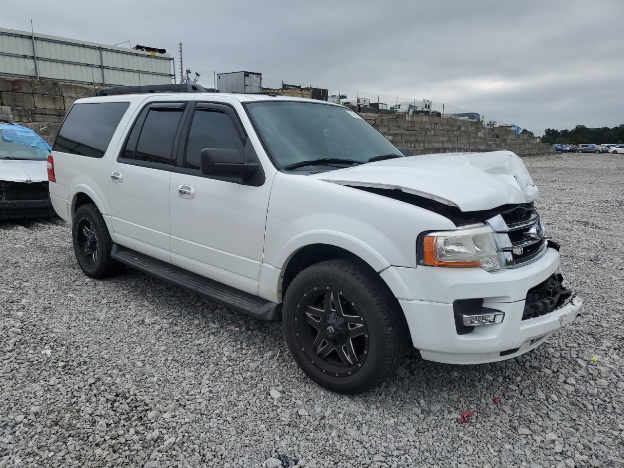 FORD EXPEDITION EL XLT