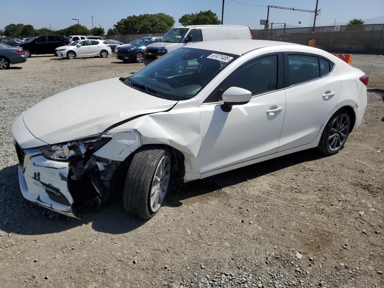 MAZDA 3 TOURING