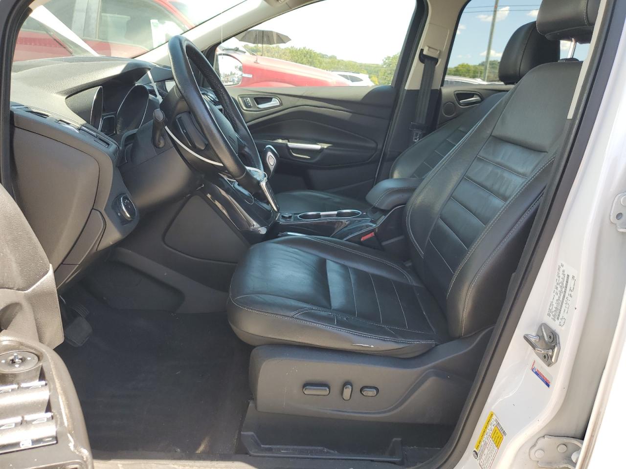 FORD ESCAPE TITANIUM