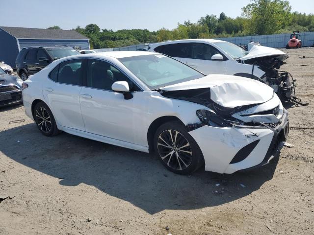 2018 TOYOTA CAMRY L - 4T1B11HK5JU151536