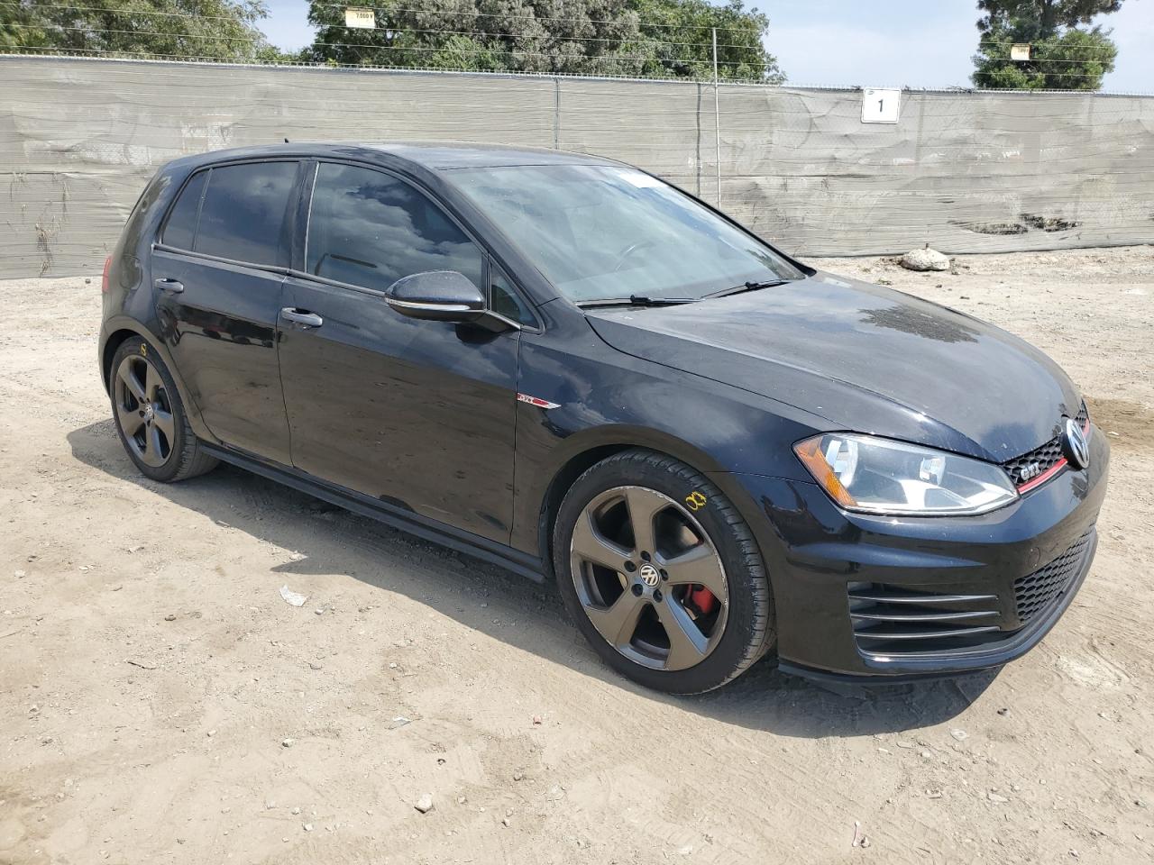 VOLKSWAGEN GOLF GTI S