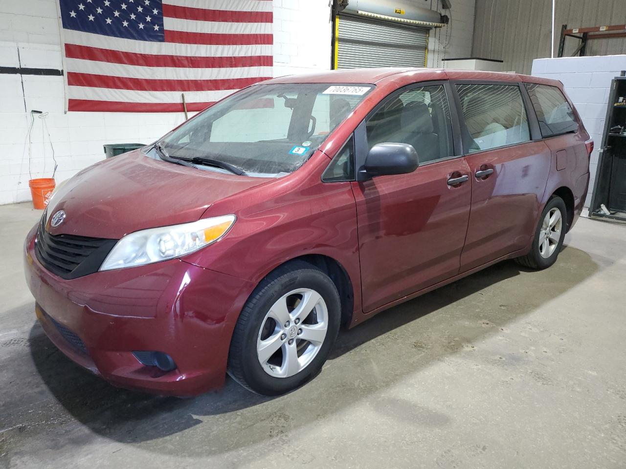 TOYOTA SIENNA